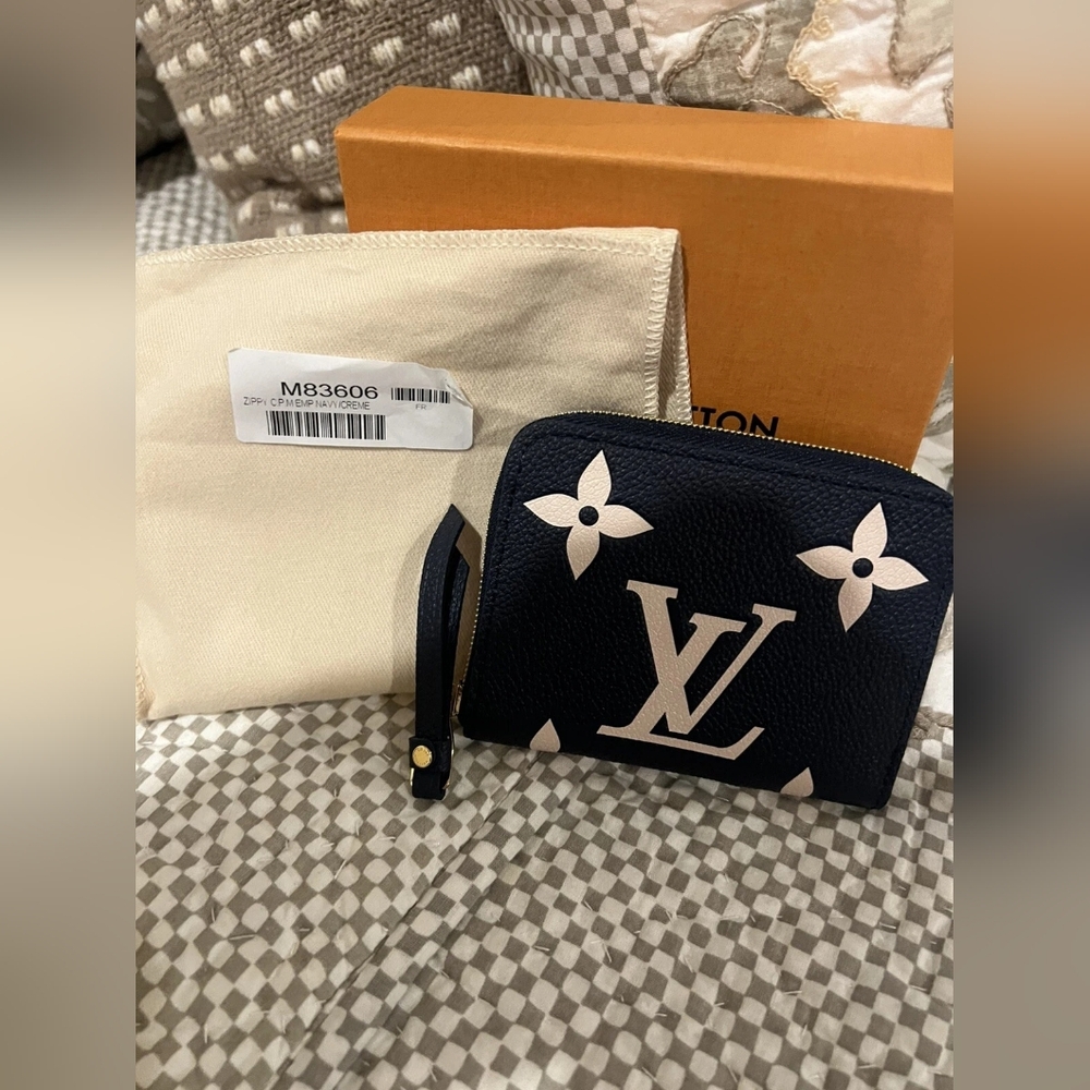 Louis Vuitton Empreinte Monogram Giant Zippy Coin Purse